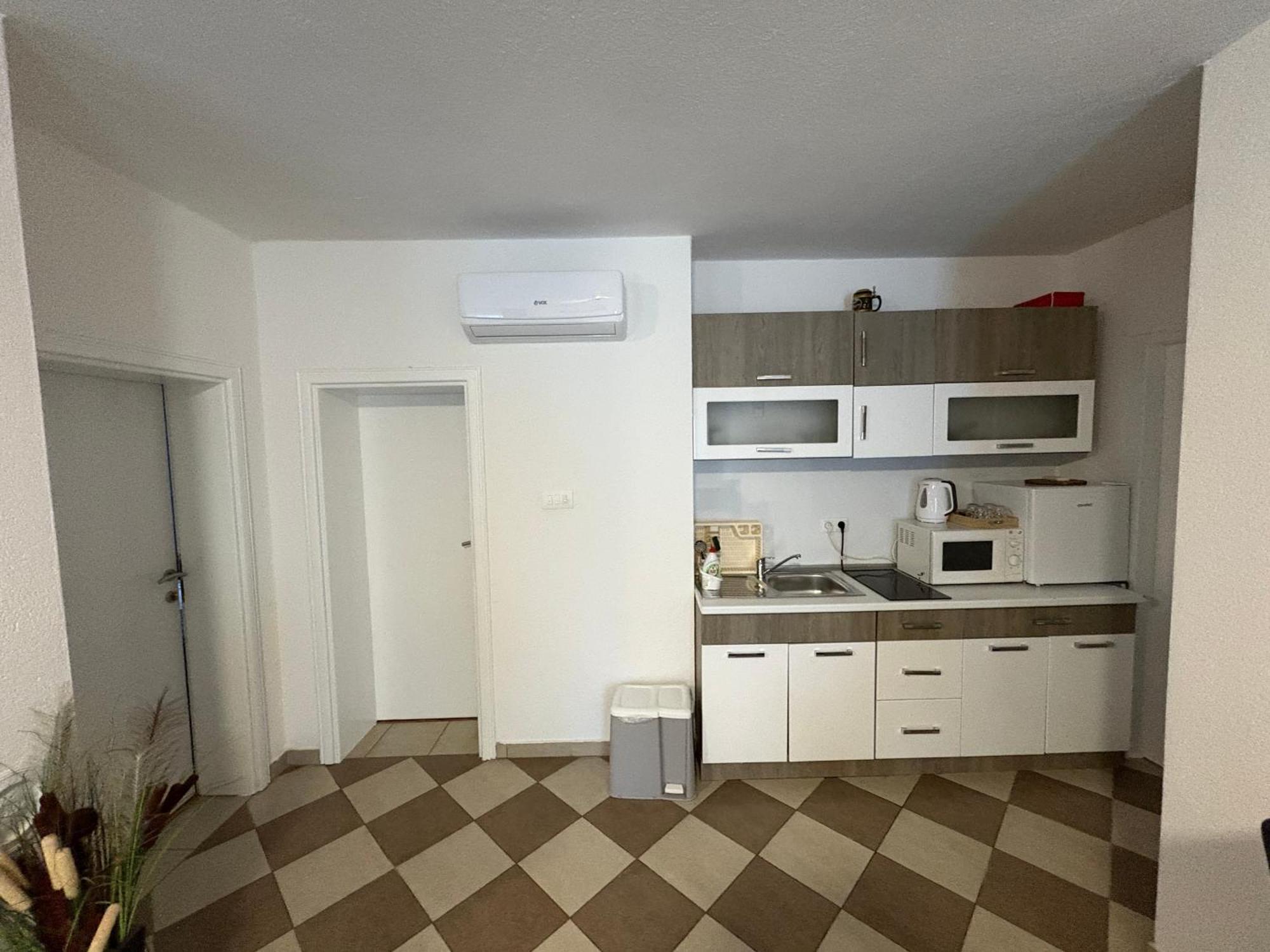 Apartman D&D ヤイツェ エクステリア 写真